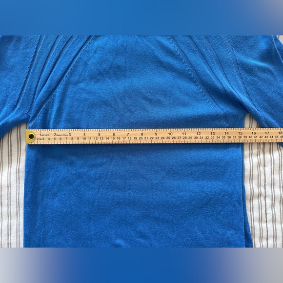 Gianni Bini Blue Lightweight Crewneck Long Sleeve Knit Women’s Sweater - Picture 7 of 11